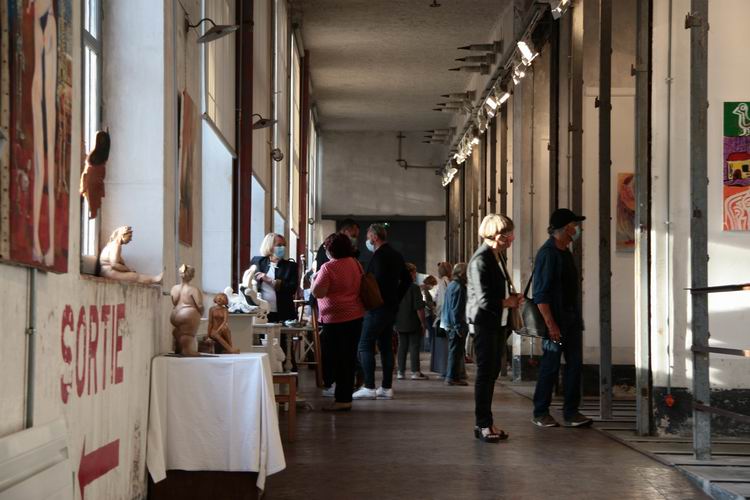 2009UE_V_18.jpg